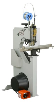 DeLuxe M19 Stitcher